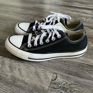 Converse All star Low Top fashion sneakers women size 7 men size 5 Black